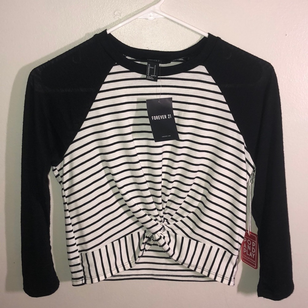 Women’s Cropped Quarter-Sleeve Shirt Small